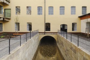 Obnoven byl také původní vodní náhon. (Muzeum starých strojů a technologií v Žamberku, Ateliéru Walter)