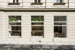 Loving bistro Letná, esté architekti