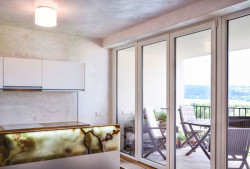 SENAA, Interiér bytu v Brně, lodžie – foto