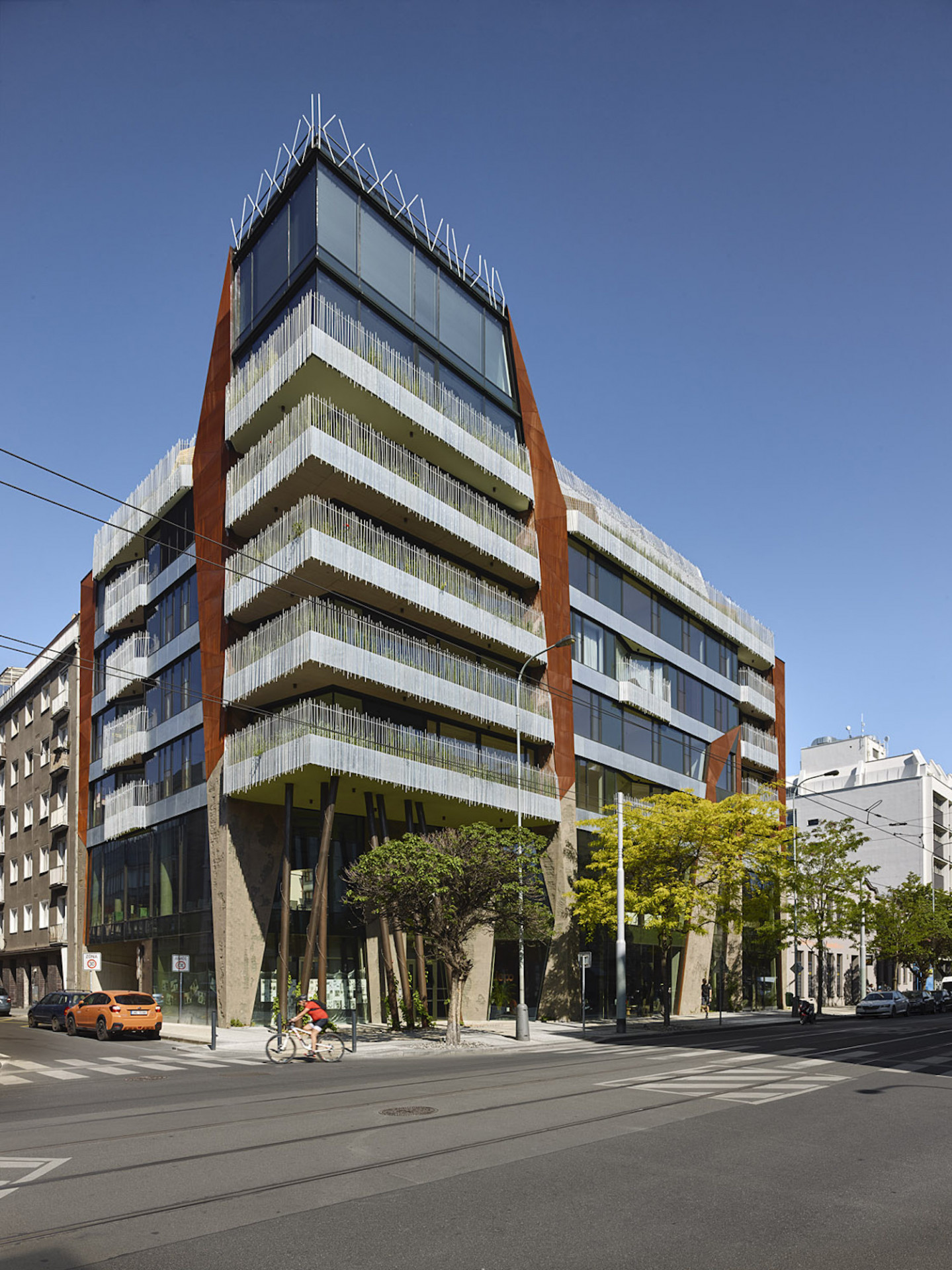 Komunardů XXXV, FIALA+NEMEC/ Stanislav Fiala