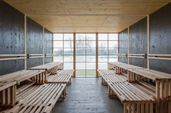 VLLNNA, Petr Šindelář, saunoaltán v radotínském Biotopu - foto