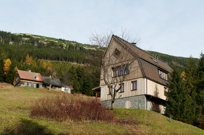 Přestavba chaty ve Svatém Petru, Znamení čtyř - architekti