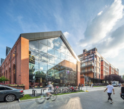 Revitalizace areálu varšavské elektrárny Powiśle architektonickým ateliérem APA Wojciechowski Architekci na živoucí městskou čtvrť