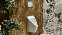 Bezvodý pisoár EcoStep získal na veletrhu FOR ARCH hlavní cenu Grand Prix za nejlepší ekologický produkt.