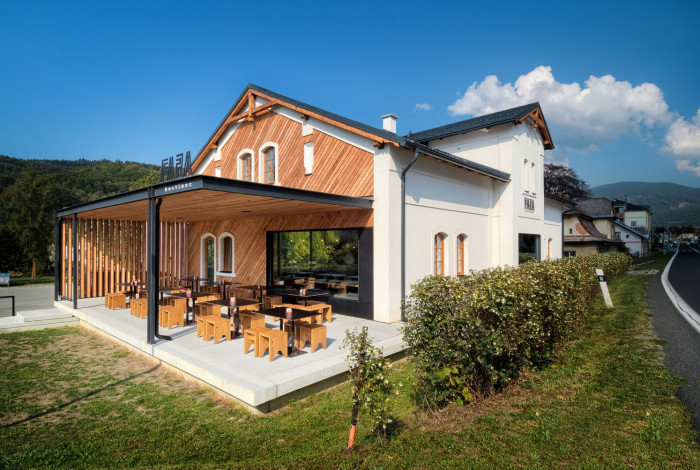 FARA hostinec v Loučné nad Desnou, Fandament architects