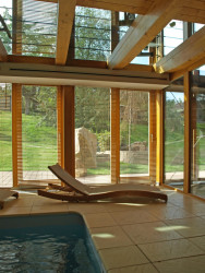 Dům v sadu, Radek Hadrbolec.