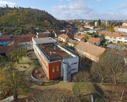 MŠ a ZŠ v obci Ostopovice