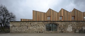 3+1 architekti, Revitalizace hospodářského dvora JACER, školicí středisko – foto