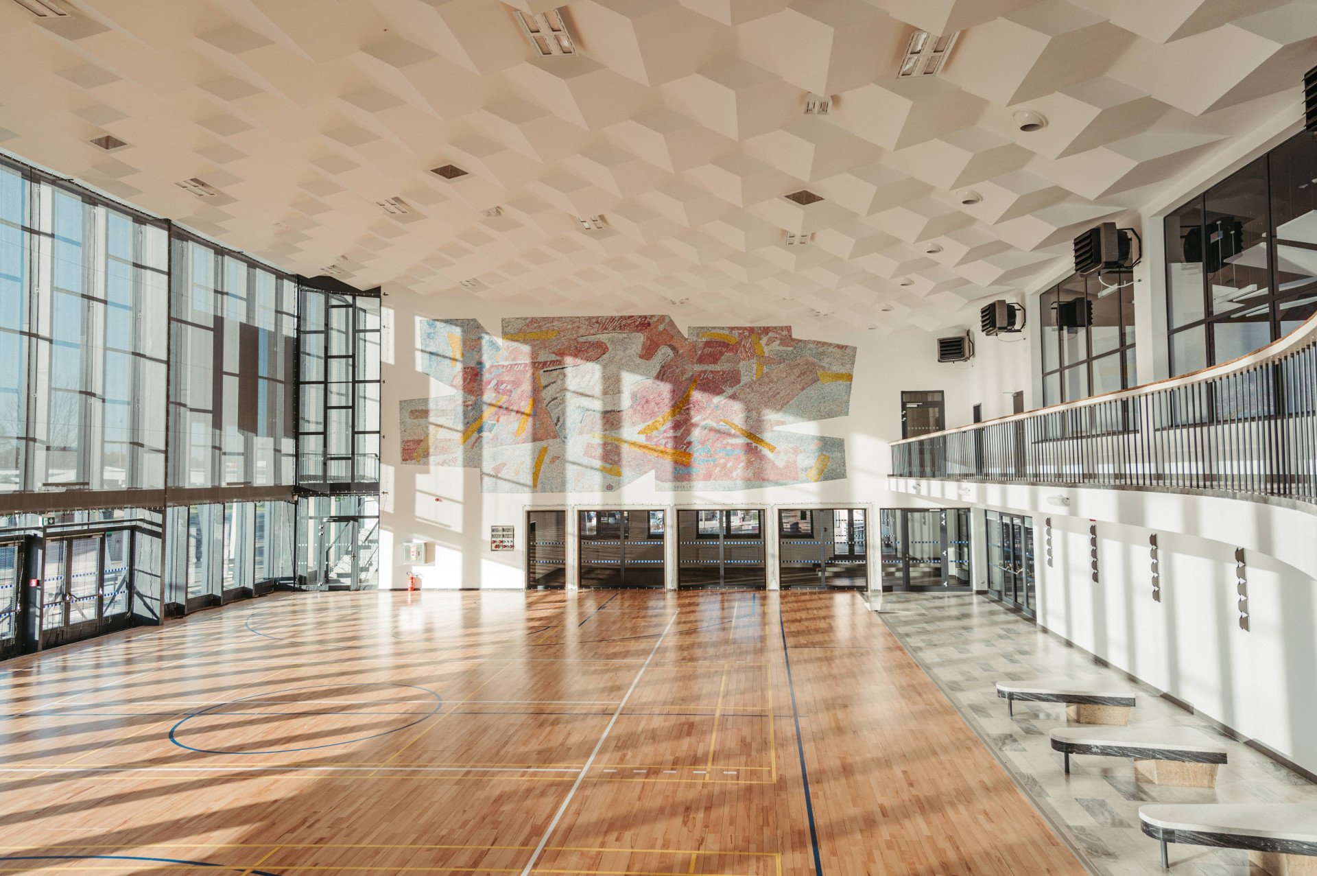 KOHLarchitekti zrekonstruovali nádražní halu v Havířově, nově slouží jako sportovně-kulturní centrum