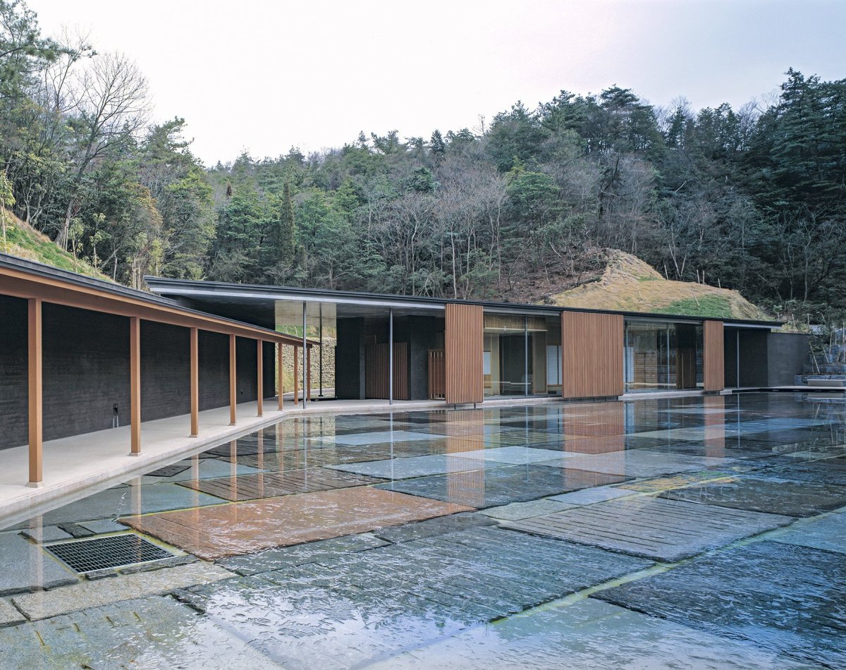 Ceramic Park Mino, Arata Isozaki & Associates, 1996-2002