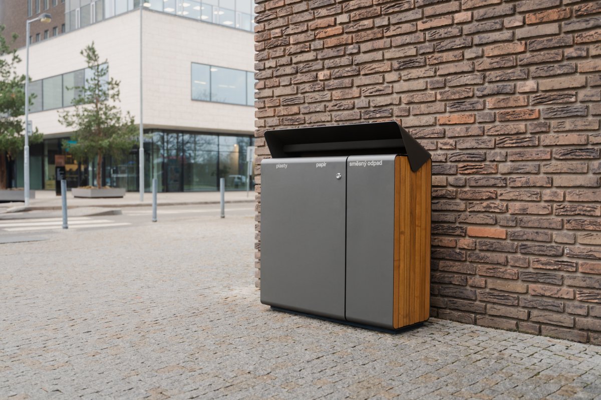 Produktová řada Daku propojuje čistý design, odolnost a variabilitu provedení. (Koš Daku od Urbania)