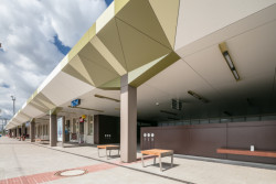 Rekonstrukce výpravní budovy a přilehlých prostor v Čelákovicích - detail zastřešení, Studio 519