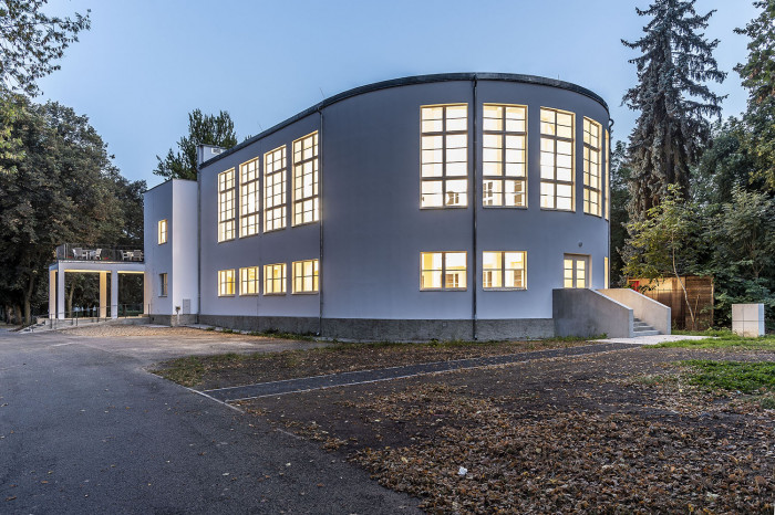 Rekonstrukce pavilonu A na výstavišti v Lounech, Ondřej Tuček