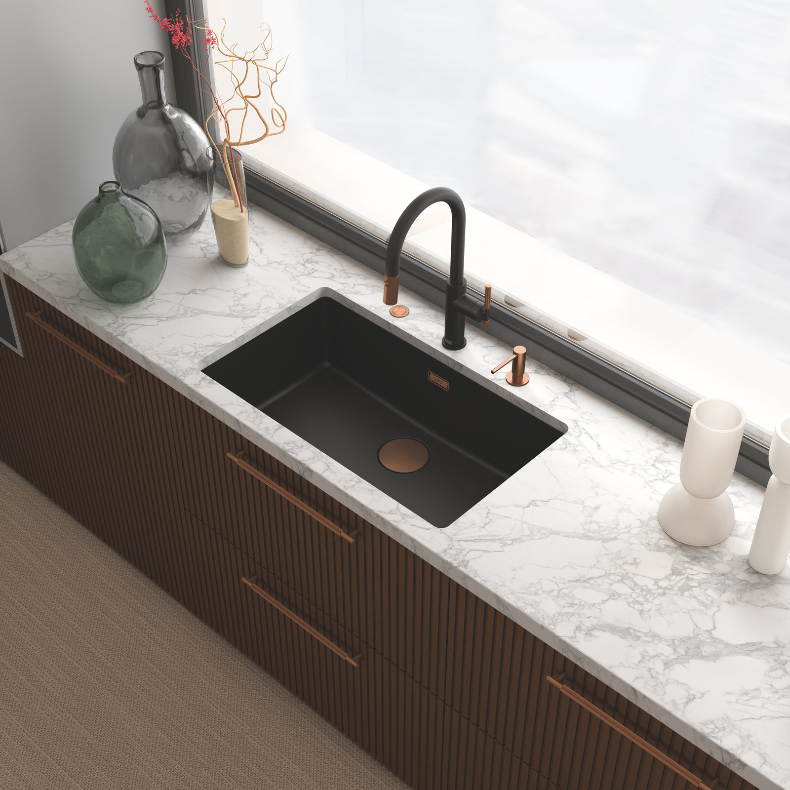 Kuchyňská baterie Maris Stripes s měděnými akcenty