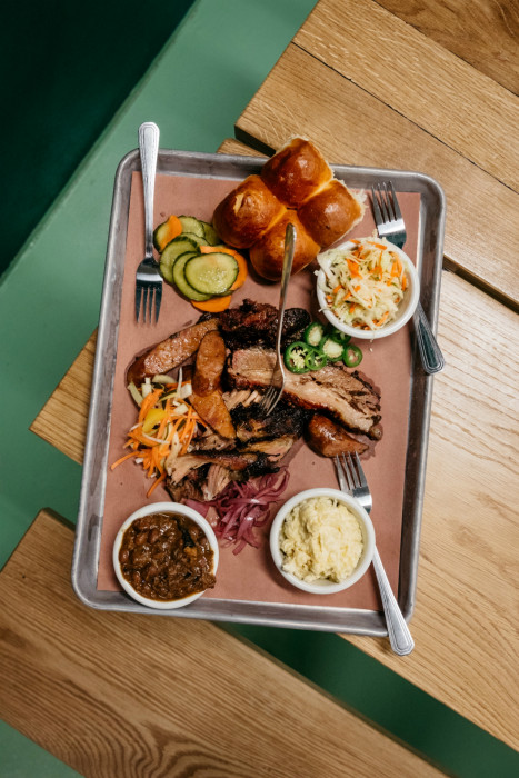 BIG SMOKERS barbeque restaurace, 0,5 Studio/Vít Svoboda, Pavel Nový