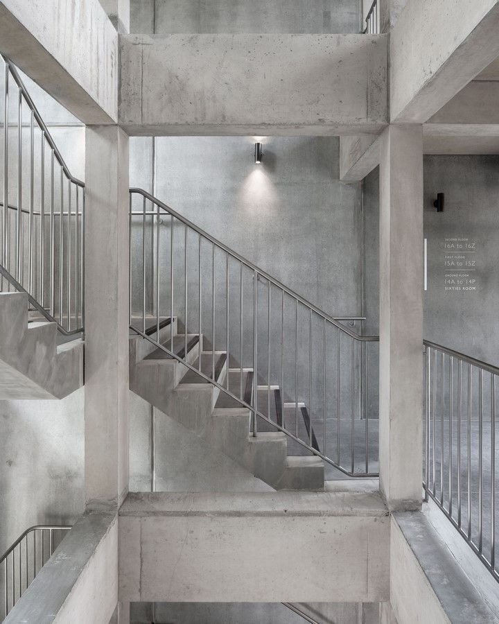 Cowan Court, 6a,