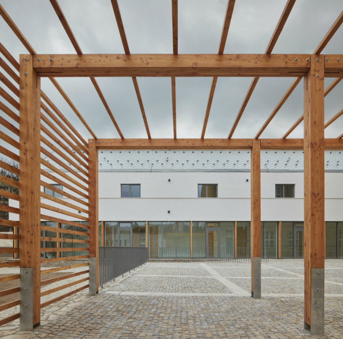 Přístavba Katolického gymnázia v Třebíči, Ateliér Tišnovka