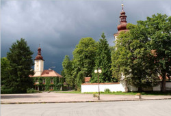 Náměstí s historickými dominantami - foto