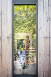 Dřevostavby VESPER HOMES spojují krásnou architekturu, zdravé prostředí i příjemnou atmosféru. (Na obrázku rodinný dům v Opavě)