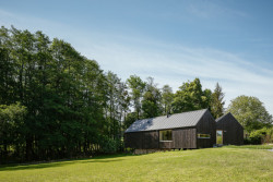 Dům s vymínkem od studia Klar