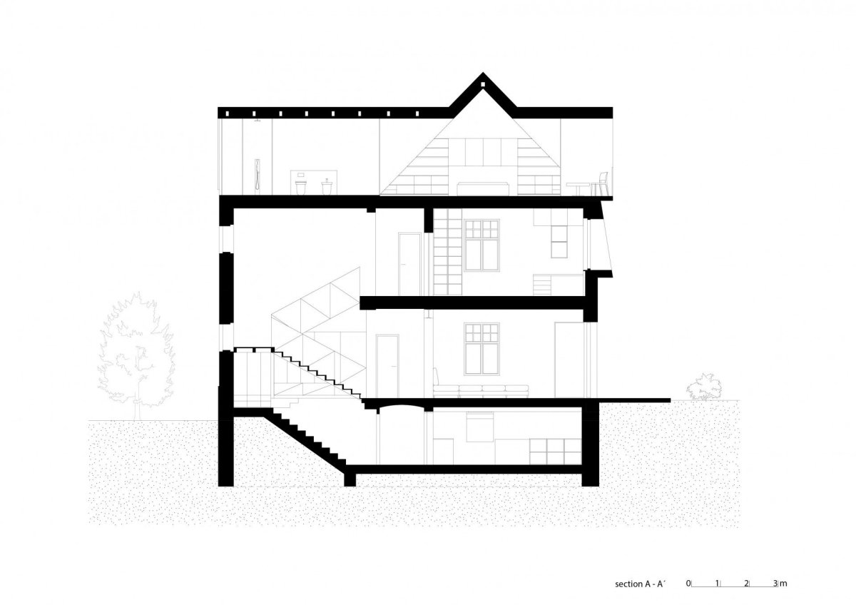Vila Trojúhelník, Studio AEIOU, řez