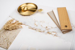 Přední výrobce tvrzeného kamene Technistone představuje novinky pro jaro 2023 se vzory inspirovanými mramorem: na obrázku dekor Calacatta Volegno