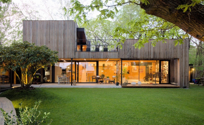 Rodinný dům při lese v Bratislavě-Rusovce, Molnár - Peráček