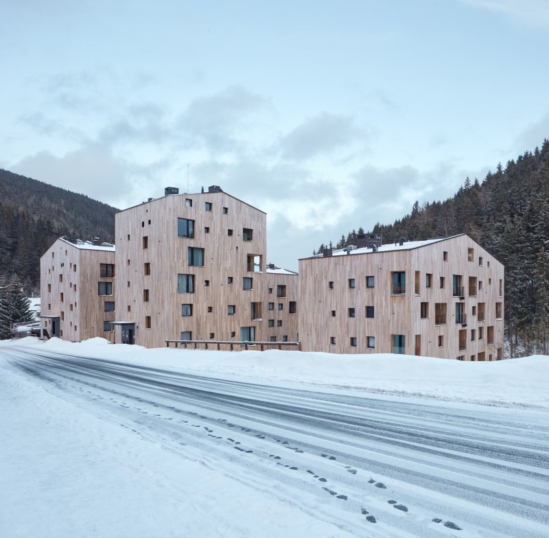 Aparthotel Sv. Vavřinec v Peci pod Sněžkou, ov-a/Jiří Opočenský, Štěpán Valouch