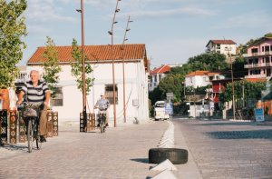 Projekt Albanian Carpet od studia Casanova+Hernandez Architects