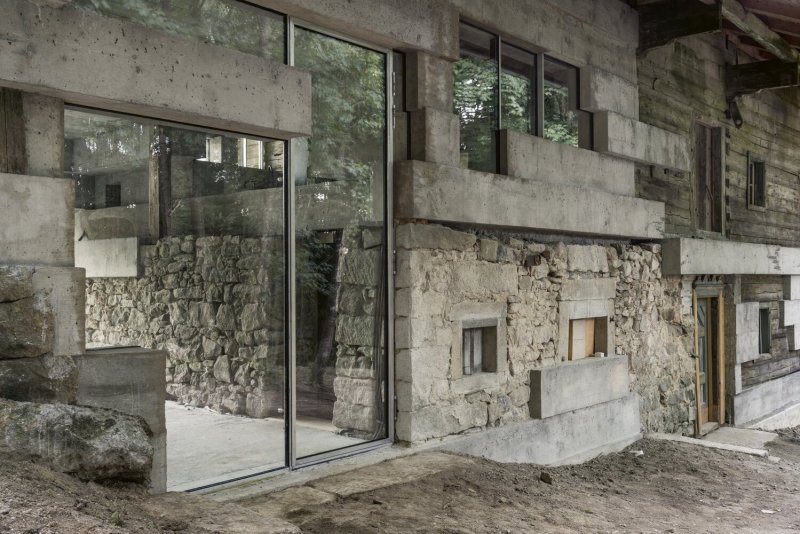 Renovace ruiny v Arnbrucku od architekta Petera Haimerla