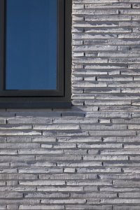 Cihly Joseph Bricks mají nezaměnitelný charakter ruční výroby a jedinečné odstíny. (na obrázku projekt Venray)