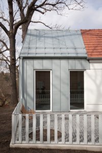 Obecní knihovna ve Statenicích, majo architekti / Jan Jaroš, Martin Poláček.