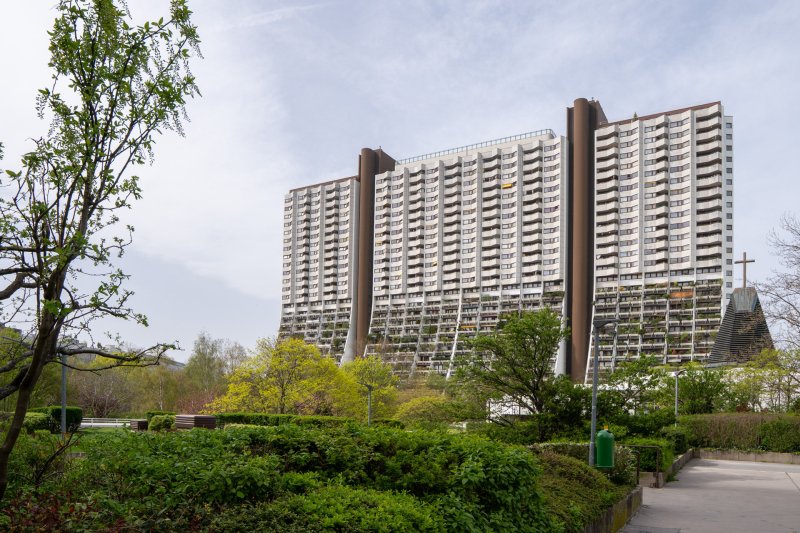 Wohnpark Alterlaa, Harry Glück