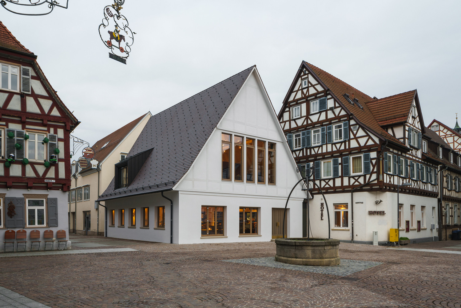 Budova restaurace Das Waldhorn v německém Kirchheim unter Teck, KO/OK Architektur a Atelier coa © Sebastian Schels