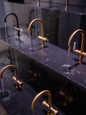 GROHE SPA vychází z filozofie Salus per Aquam, tedy přeneseně „Voda zdrojem zdraví“, (GROHE SPA na DesignBloku)
