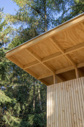 Útulňa pri Banskej Štiavnici, Ateliér HAUS / Miroslava Šestina, Tomáš Ružiak, Eva Šestina