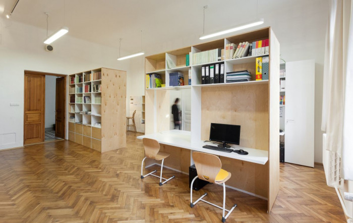 Knihovna pro gymnázium Třeboň, Ateliér 111 architekti