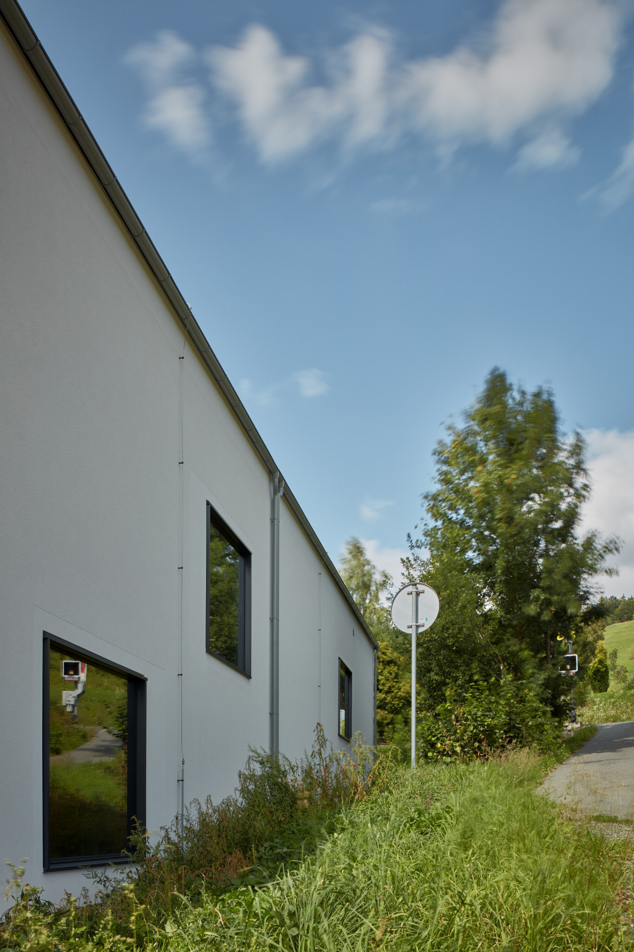 Sportovní hala v Novém Hrozenkově od studia Consequence Forma