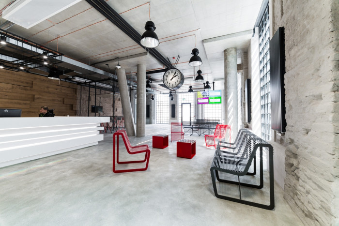 FIVE, QARTA architektura.