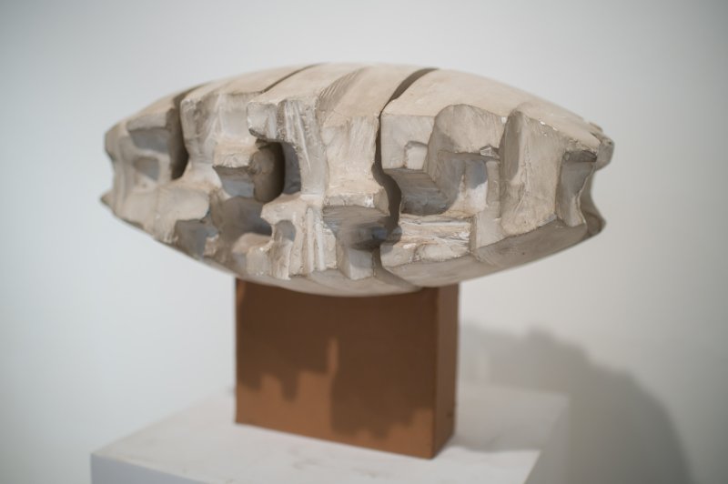 Karel Kronych, sádrový model ke kamenné plastice Prastará moudrost, umístěné v pražské
Zoologické zahradě, 1986