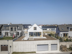 Dům pro babičku, NOT BAD