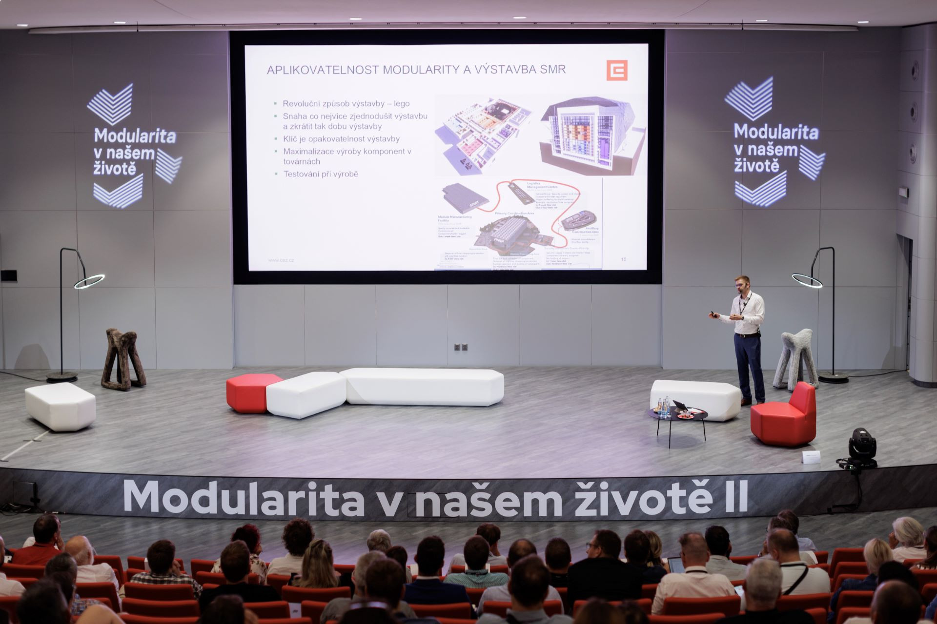 Lukáš Novotný ze společnosti ČEZ promluvil o rozvoji malých modulárních reaktorů (SMR). Tyto reaktory jsou považovány za budoucnost energetiky, protože umožňují škálovatelnou, bezpečnou a nízkoemisní výrobu energie... 