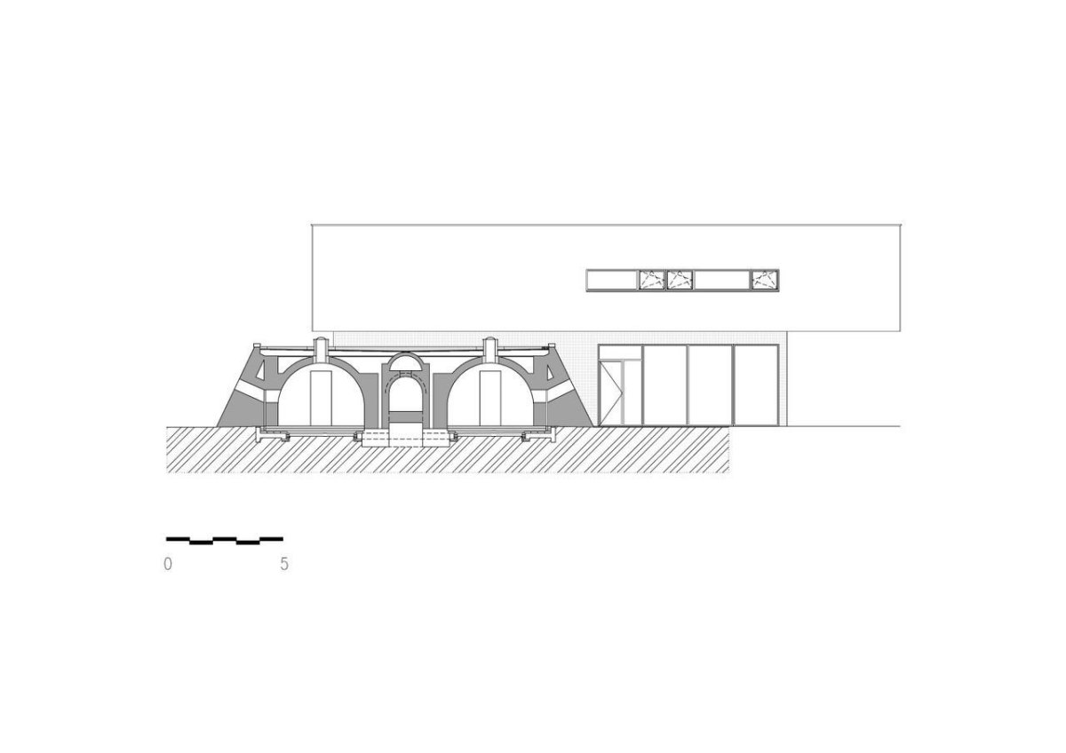 Studio acht, Centrum andragogiky, Svobodné Dvory, řez – foto