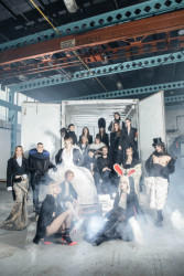 Ateliér designu oděvu a obuvi UMPRUM: Dress Code jako významný aspekt současného oděvního designu