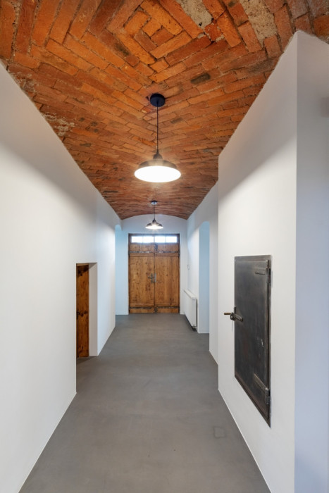 Rekonstrukce firemního sídla mmcité+ v Mazančowicích v Polsku od Kamil Mrva Architects