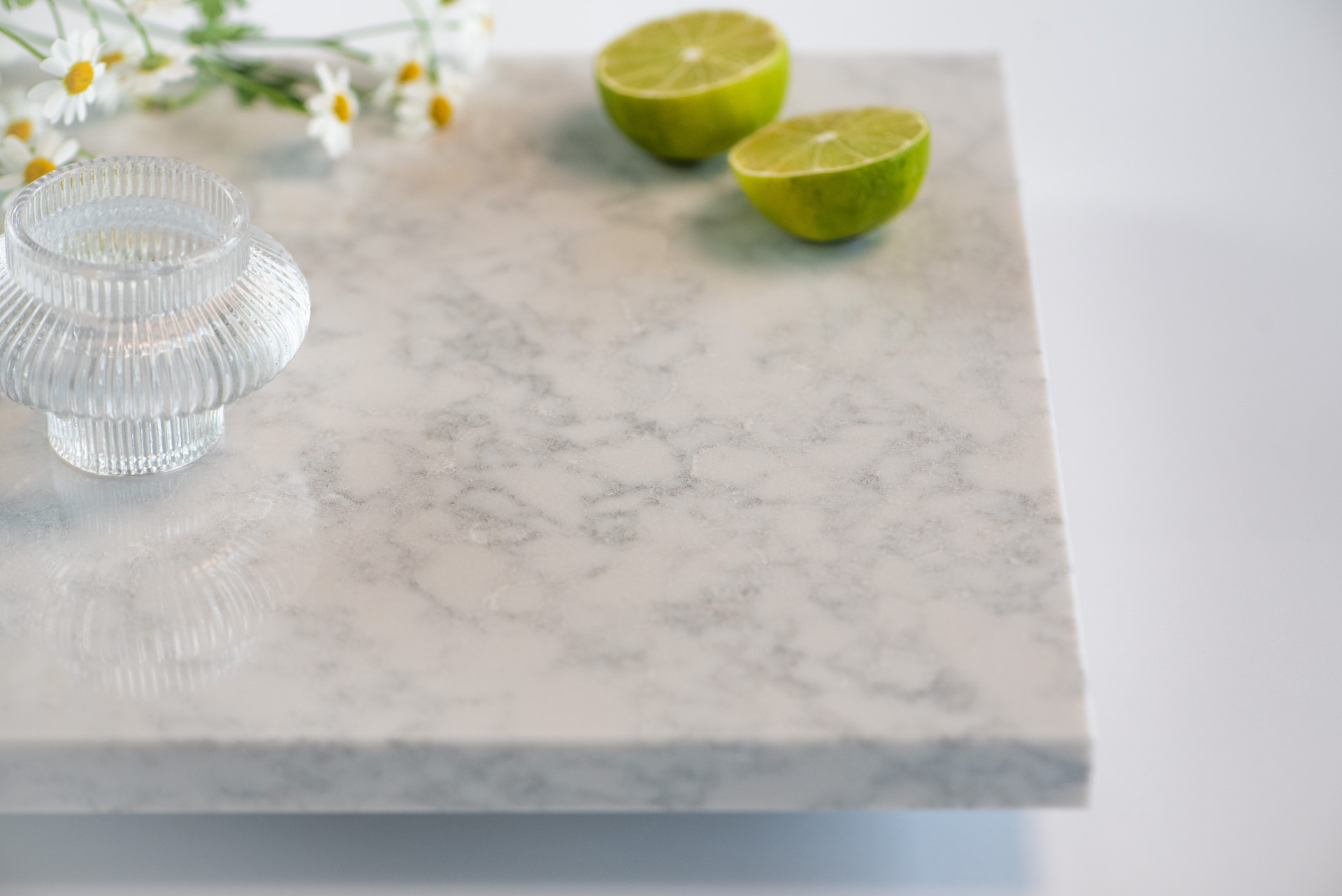 Tvrzený kámen Morning Daisy od TechniStone