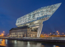 Port House Antverpy, Zaha Hadid,