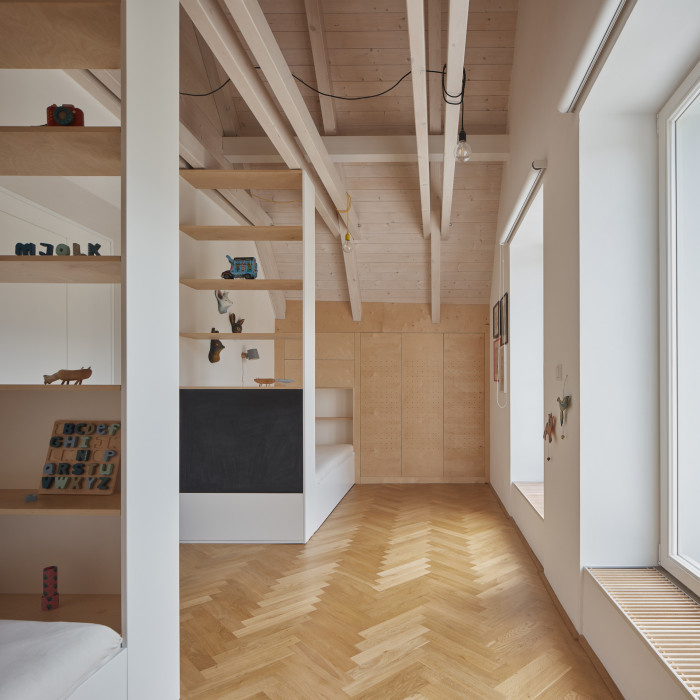 Vila s fontánou, Mjölk architekti