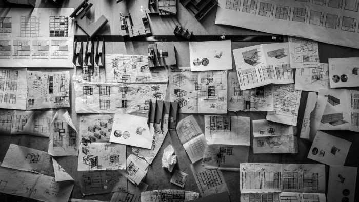 Lukáš Erban, Dům ve městě, industriální Smíchov - foto