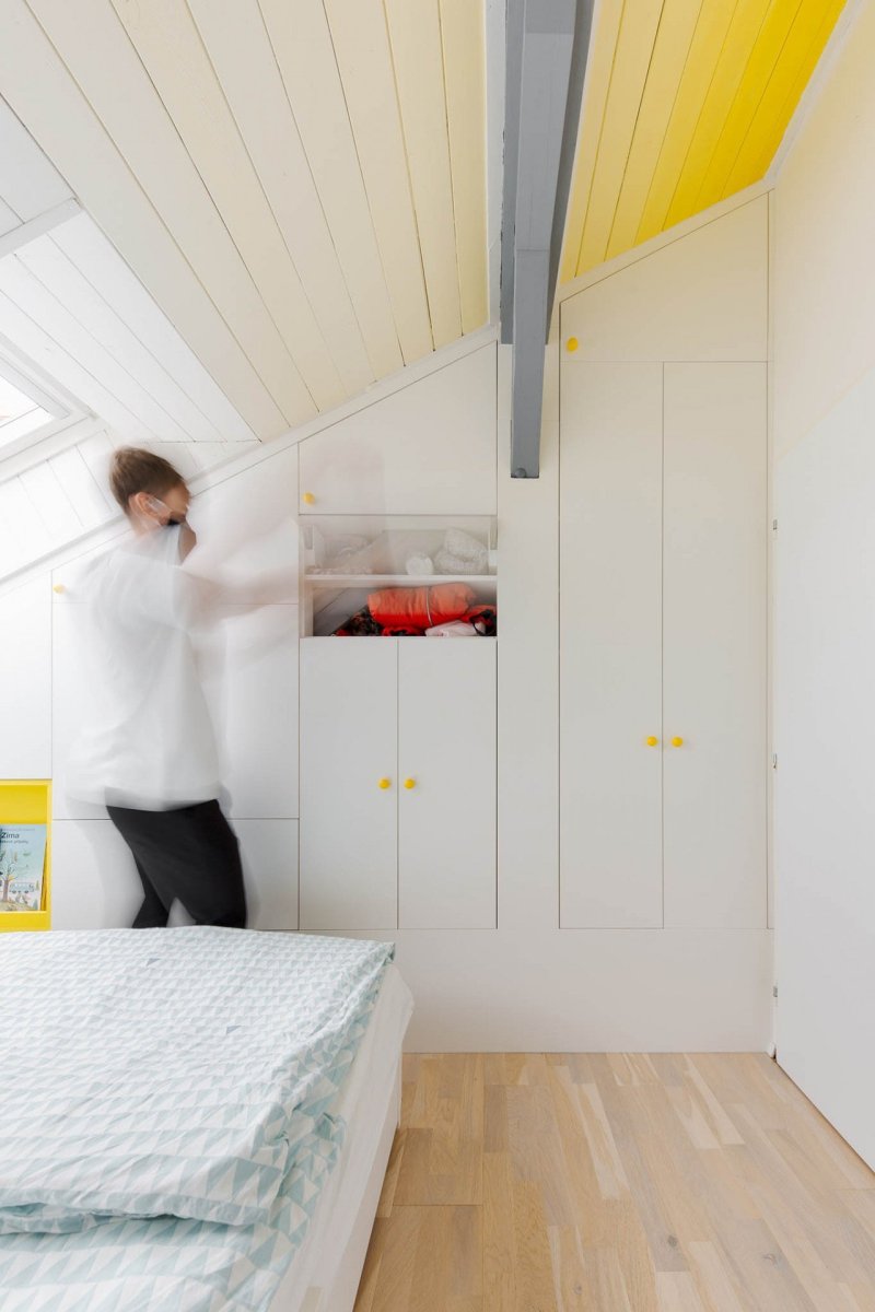 Vršovické podkroví, Mooza architecture / Klára Kuncová (Císařovská)